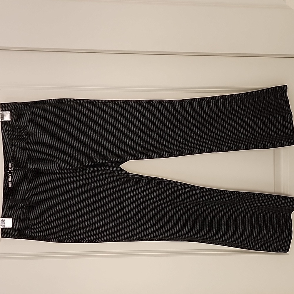 Old Navy Pixie Mid-rise Straight Leg Cropped Pants, size 4